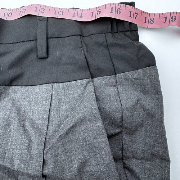 Kit and Ace Mens Shorts (Size 36) - Picture 3 of 11